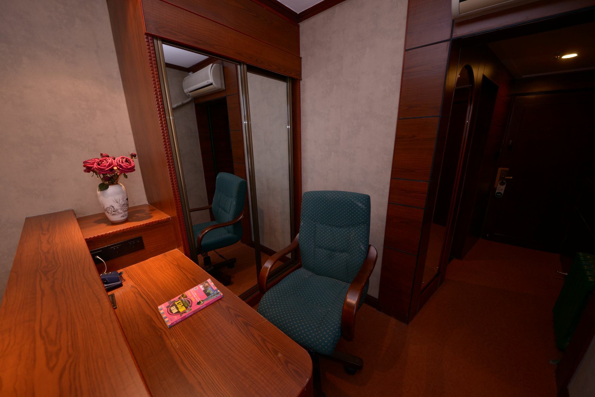 Harbin Bremen Train Station Hotel Eksteriør billede